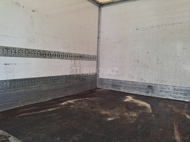 Ford Transit-14