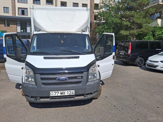 Ford Transit-1