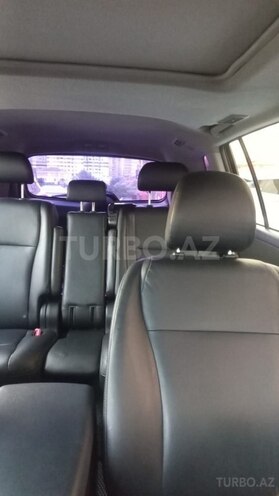 Toyota Highlander-12