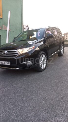 Toyota Highlander-2