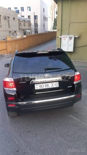 Toyota Highlander-4