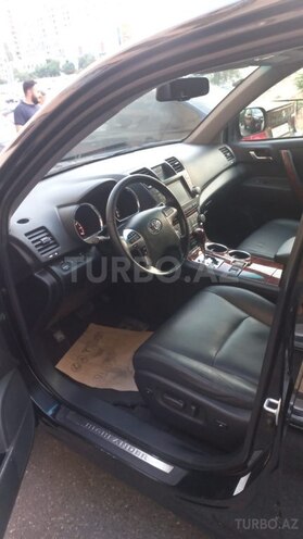 Toyota Highlander-8
