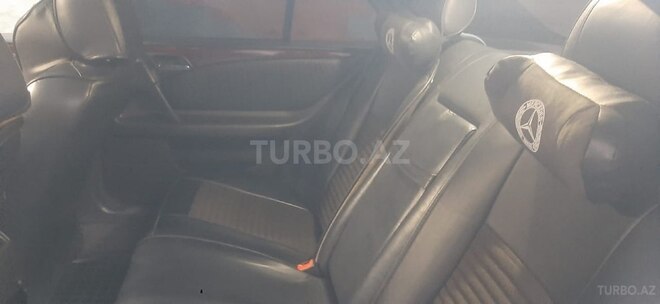 Mercedes E 280-3