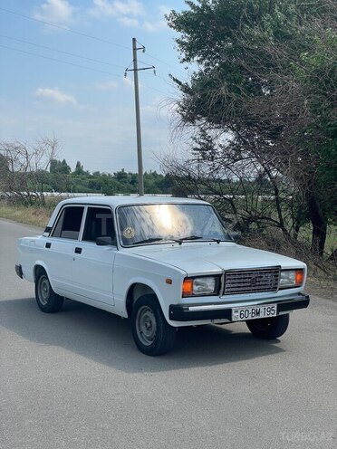 LADA (VAZ) 2107-1