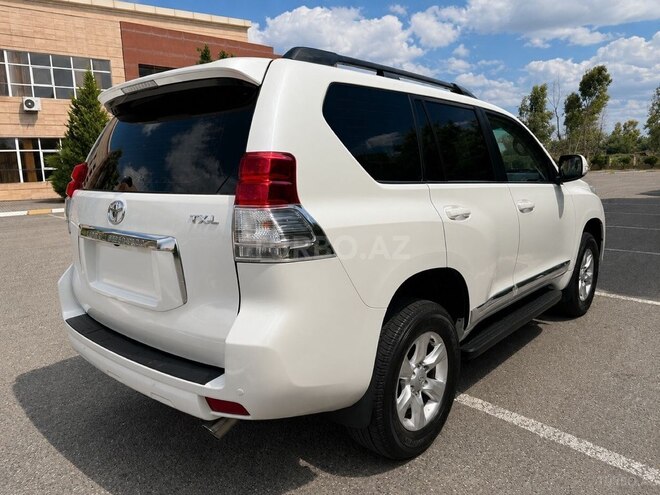 Toyota Land Cruiser Prado-6