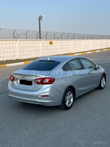Chevrolet Cruze-6