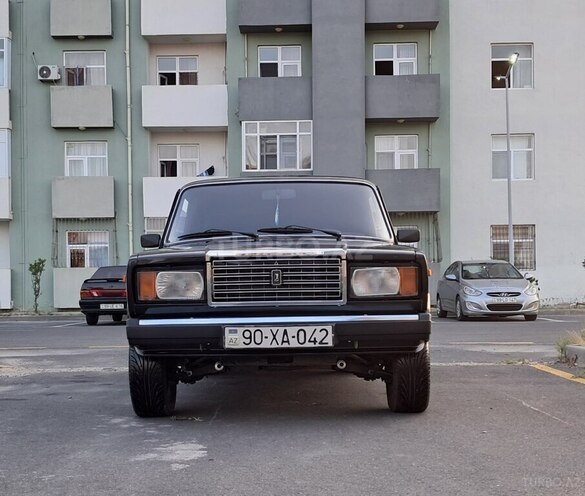 LADA (VAZ) 2107-1