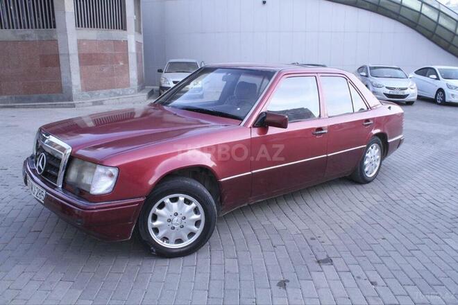 Mercedes 220 E-4