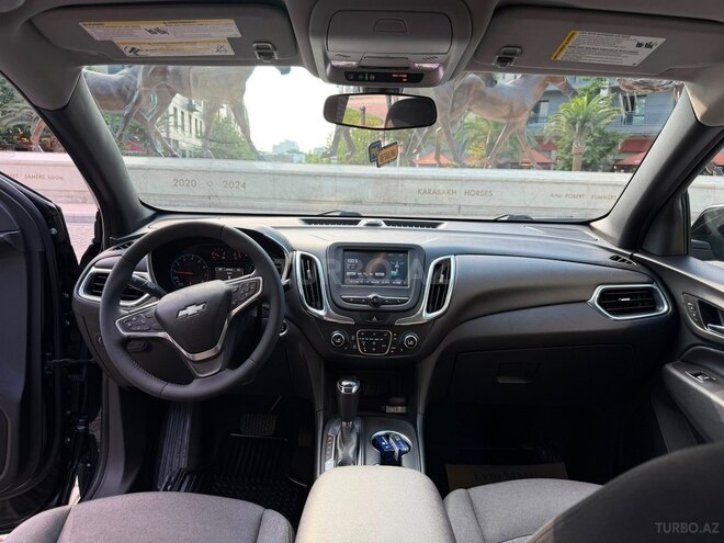 Chevrolet Equinox-11