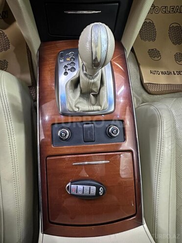 Infiniti FX35-13