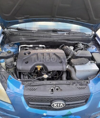 Kia Rio-5