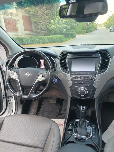 Hyundai Santa Fe-4