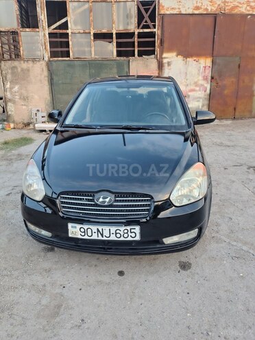 Hyundai Accent-1