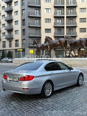 BMW 528-5