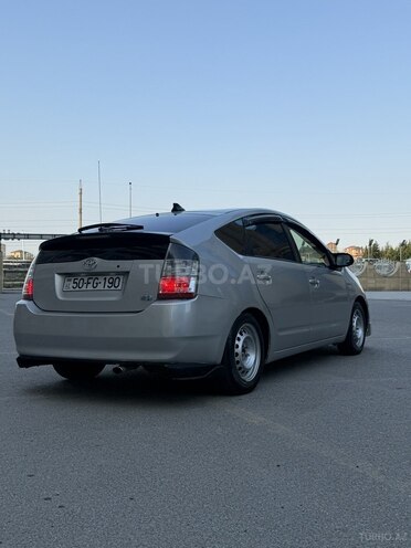 Toyota Prius-9