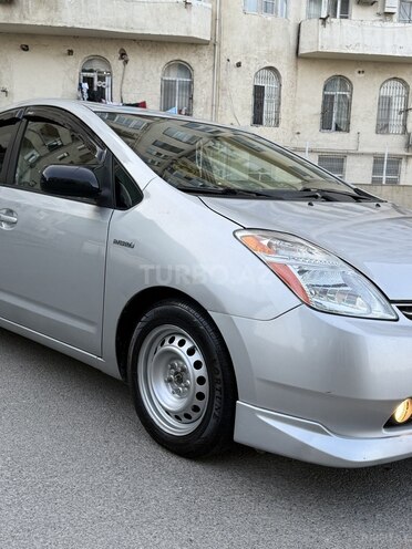 Toyota Prius-10
