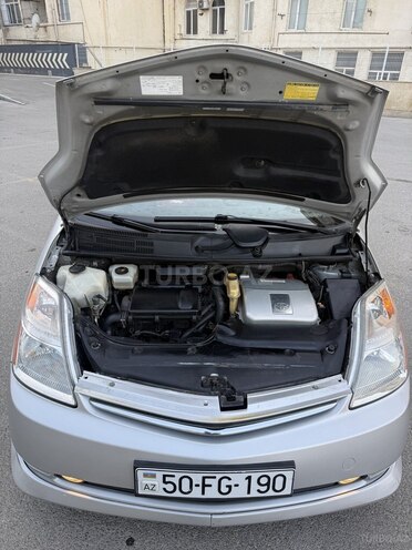 Toyota Prius-14