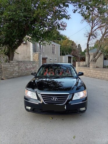 Hyundai Sonata-1
