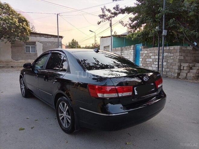 Hyundai Sonata-9