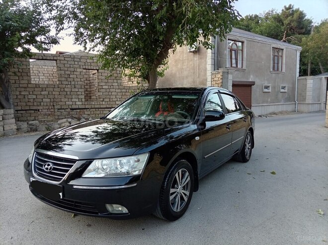 Hyundai Sonata-12