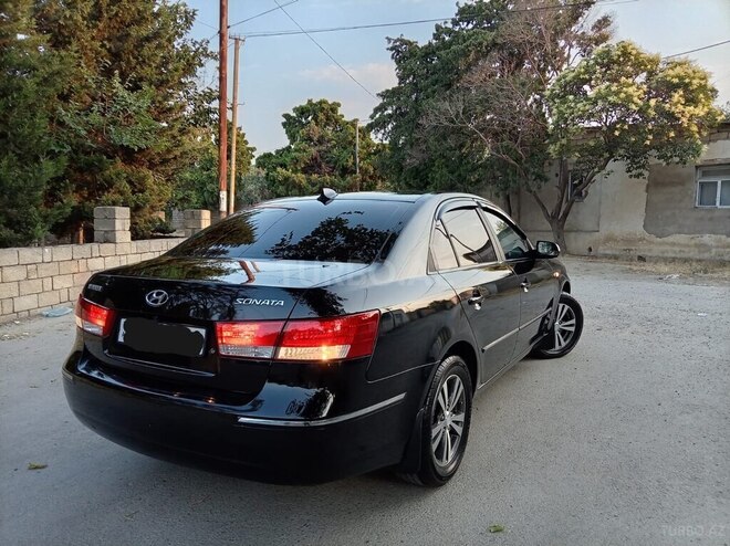 Hyundai Sonata-18