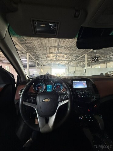 Chevrolet Cruze-10