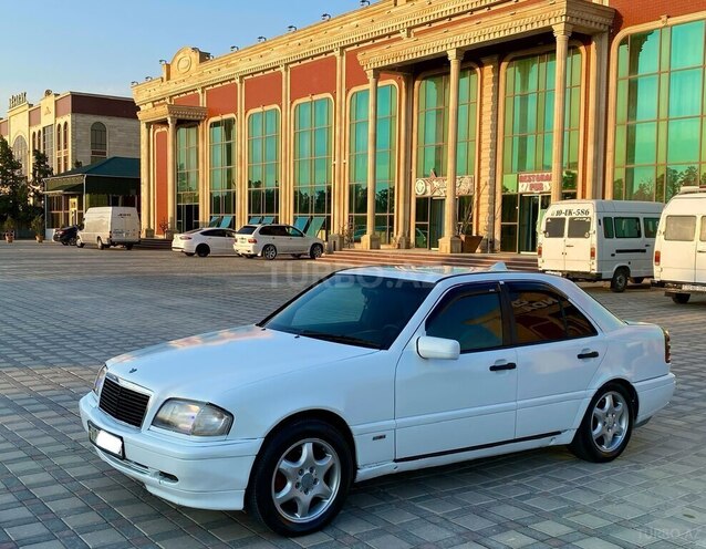 Mercedes C 180-3