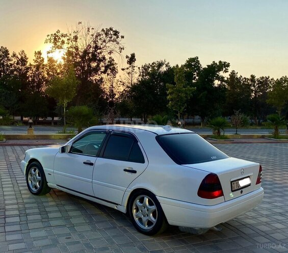 Mercedes C 180-5