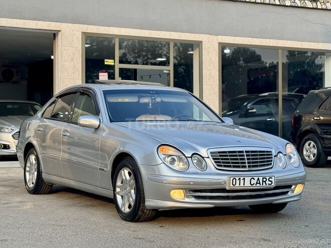 Mercedes E 200-1