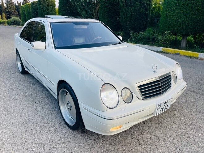 Mercedes E 320-7