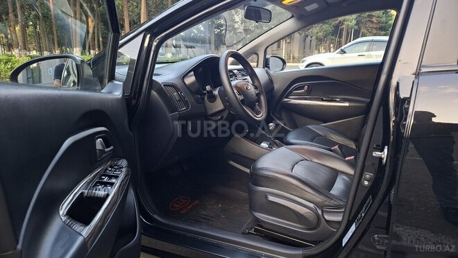 Kia Rio-5