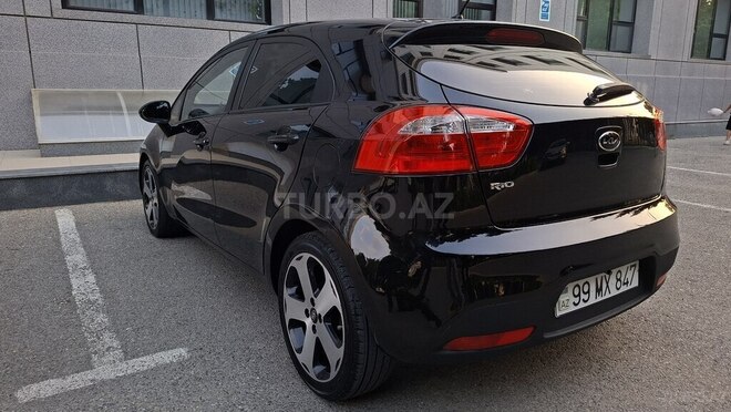 Kia Rio-3