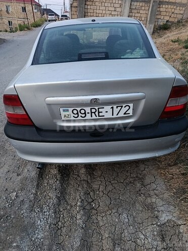 Opel Vectra-5