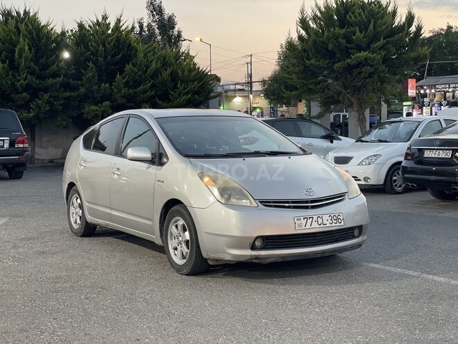 Toyota Prius-3
