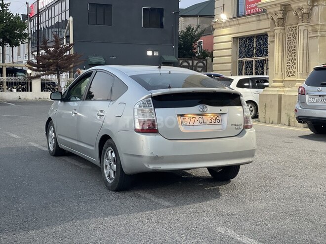 Toyota Prius-6