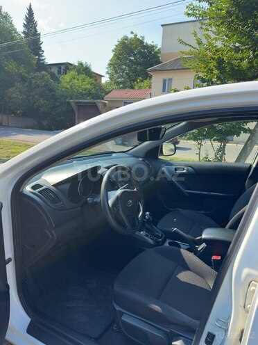 Kia Cerato-7