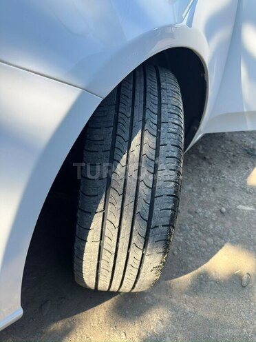 Kia Cerato-11