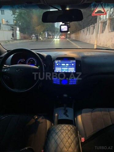 Hyundai Elantra-6