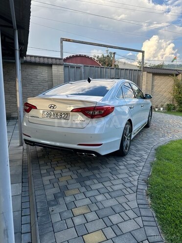 Hyundai Sonata-5