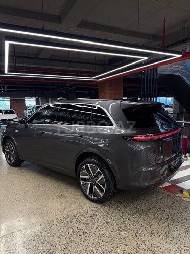 Li Auto L7-3