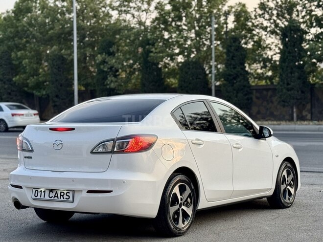 Mazda 3-4