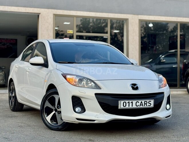Mazda 3-10