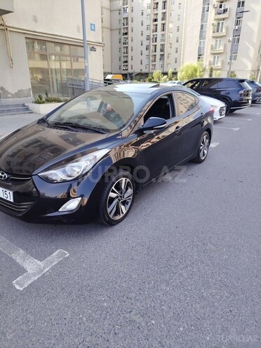 Hyundai Elantra-5