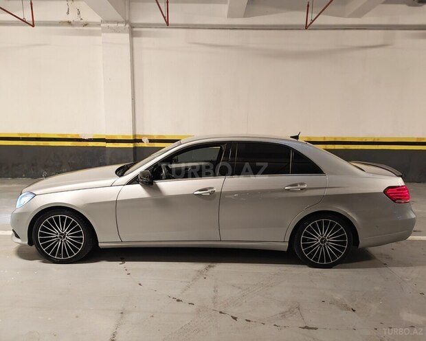 Mercedes E 220-6