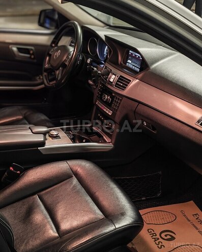 Mercedes E 220-14