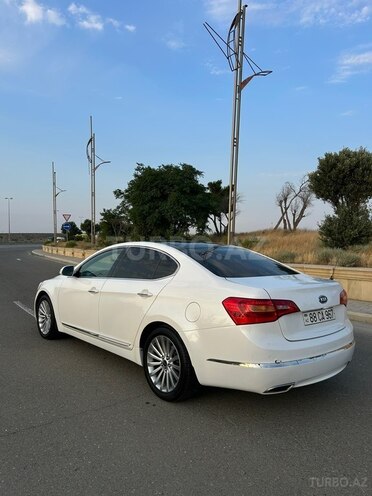 Kia Cadenza-7