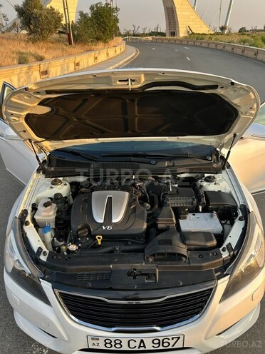 Kia Cadenza-15