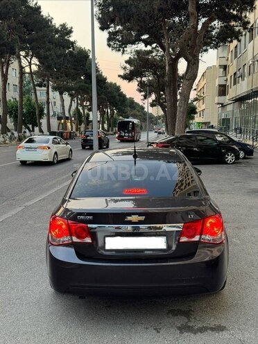 Chevrolet Cruze-4