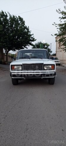 LADA (VAZ) 2107-1