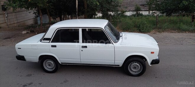 LADA (VAZ) 2107-4